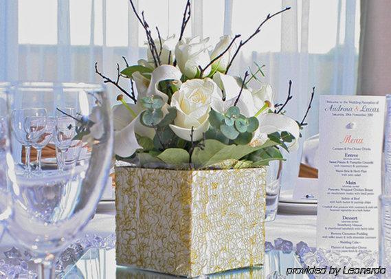 Quality Suites Pioneer Sands Wollongong Restoran gambar