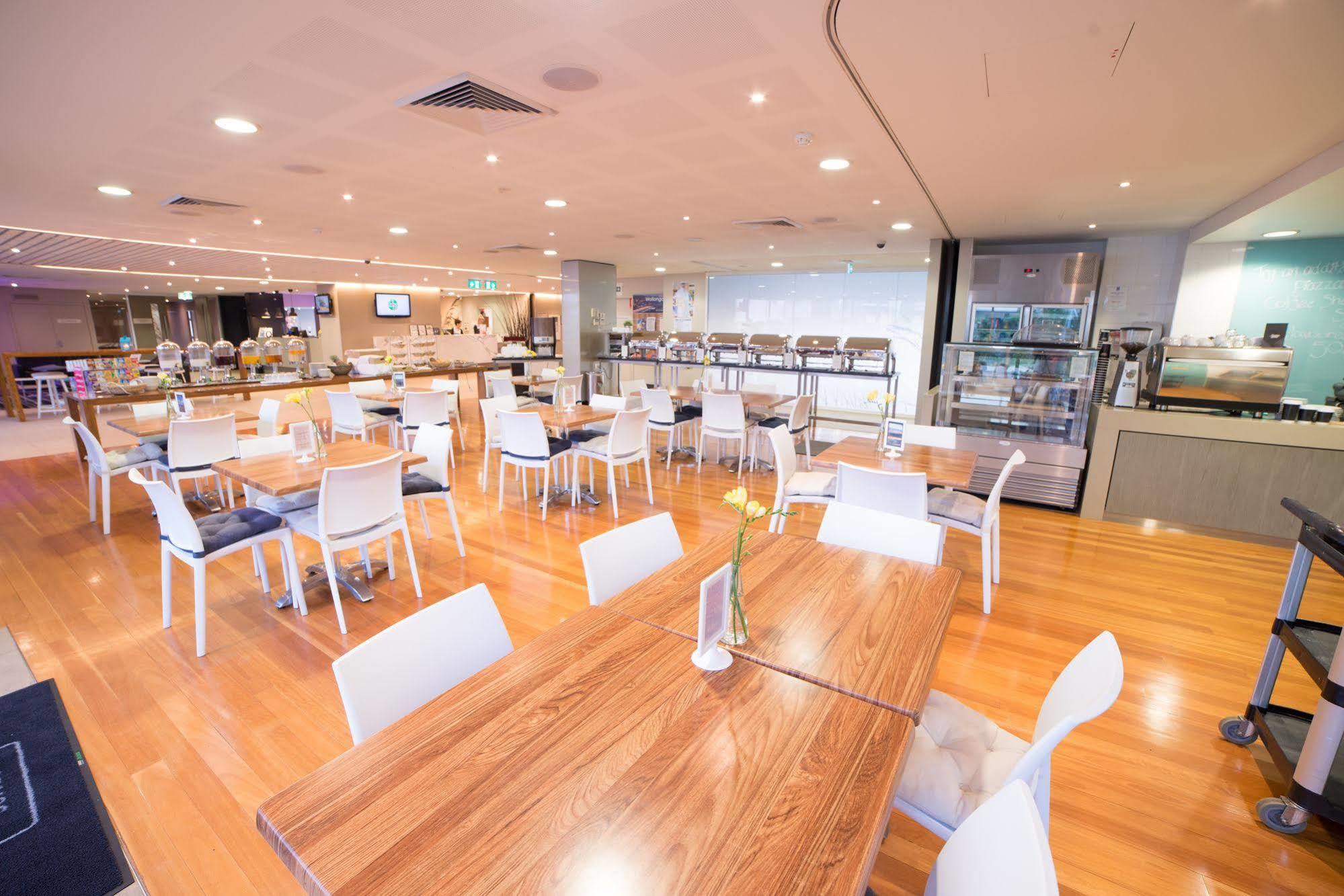 Quality Suites Pioneer Sands Wollongong Luaran gambar