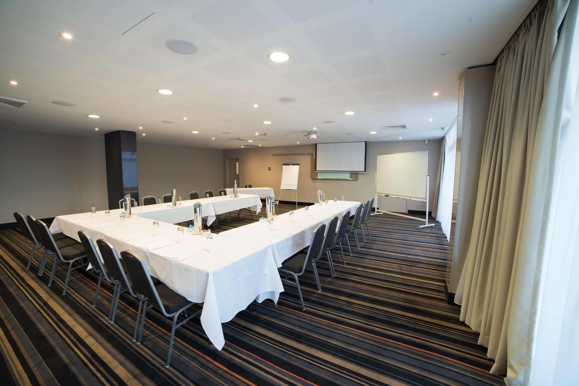 Quality Suites Pioneer Sands Wollongong Luaran gambar